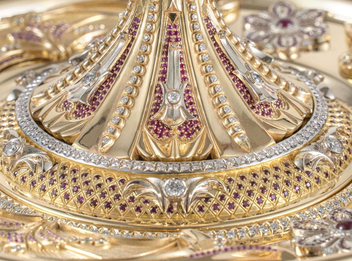 Golden Elijah's Goblet with the Pilgrimage Holidays - Zion Hadad - JLuxury